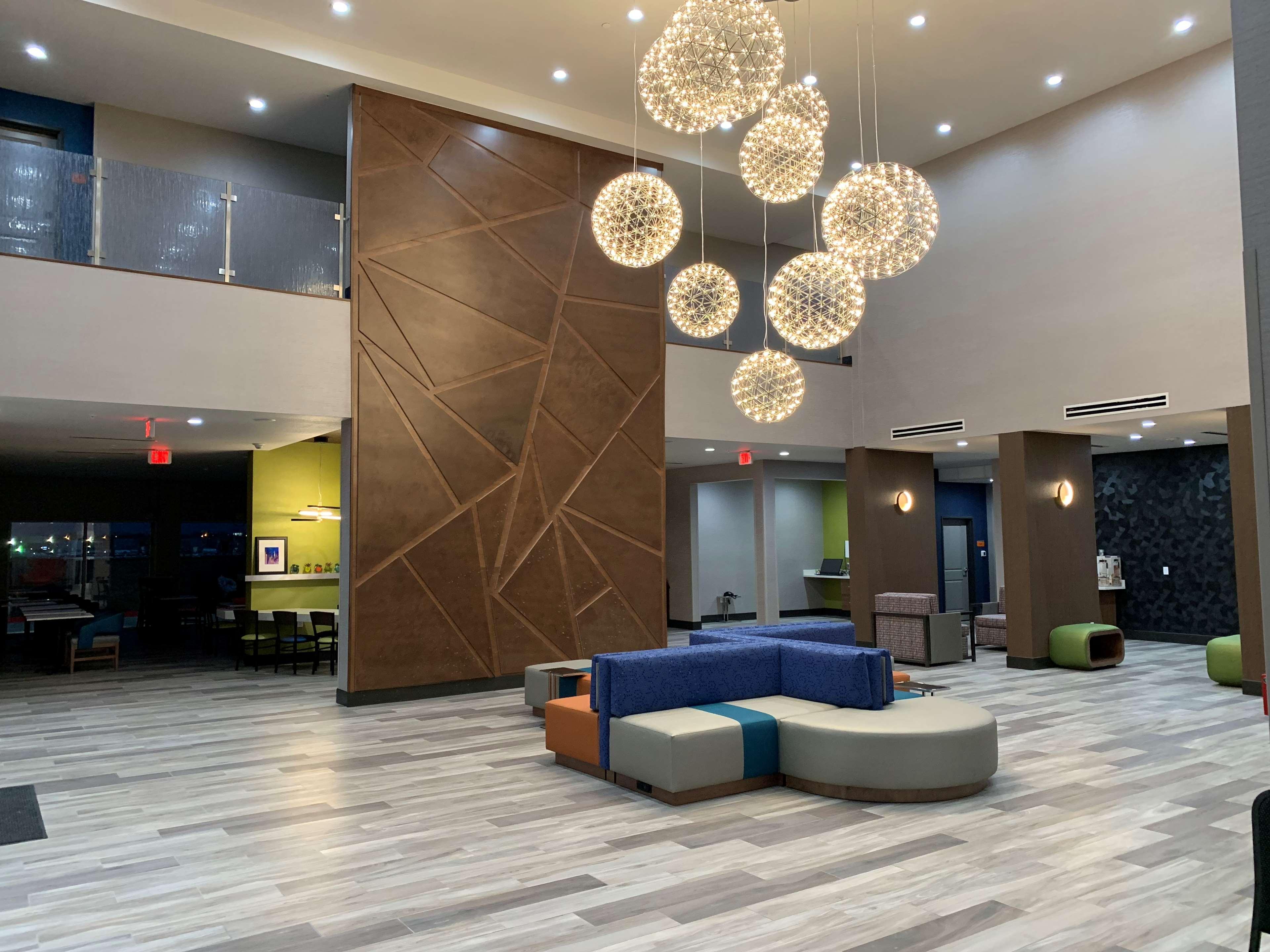 Best Western Plus Coweta'S 1St Hotel Eksteriør billede
