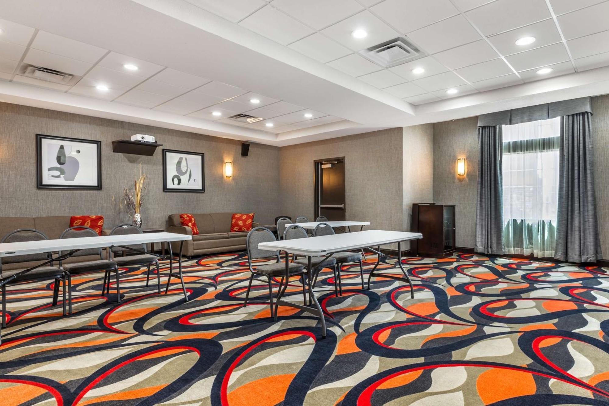 Best Western Plus Coweta'S 1St Hotel Eksteriør billede